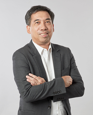 นายสุรชา อุดมศักดิ์